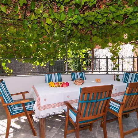 Ruda Holiday home Vinisce